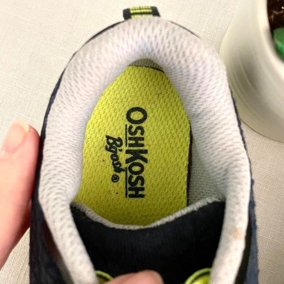 OshKosh B'gosh Toddler Sneakers Shoes Size 8 Navy Blue and Neon Green - Picture 5 of 12